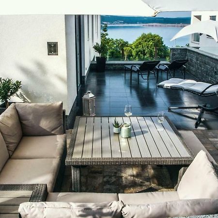 The View Luxury Apartment Dramalj Buitenkant foto