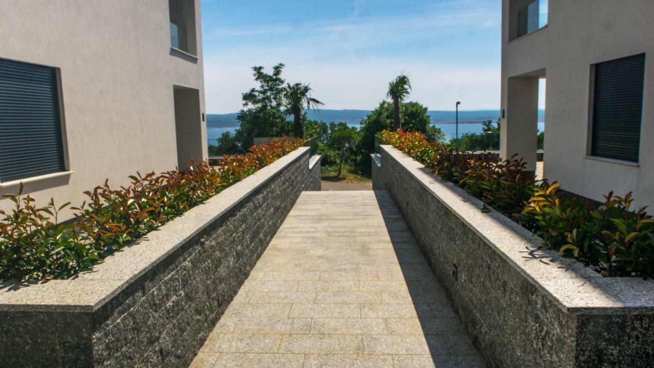 The View Luxury Apartment Dramalj Buitenkant foto