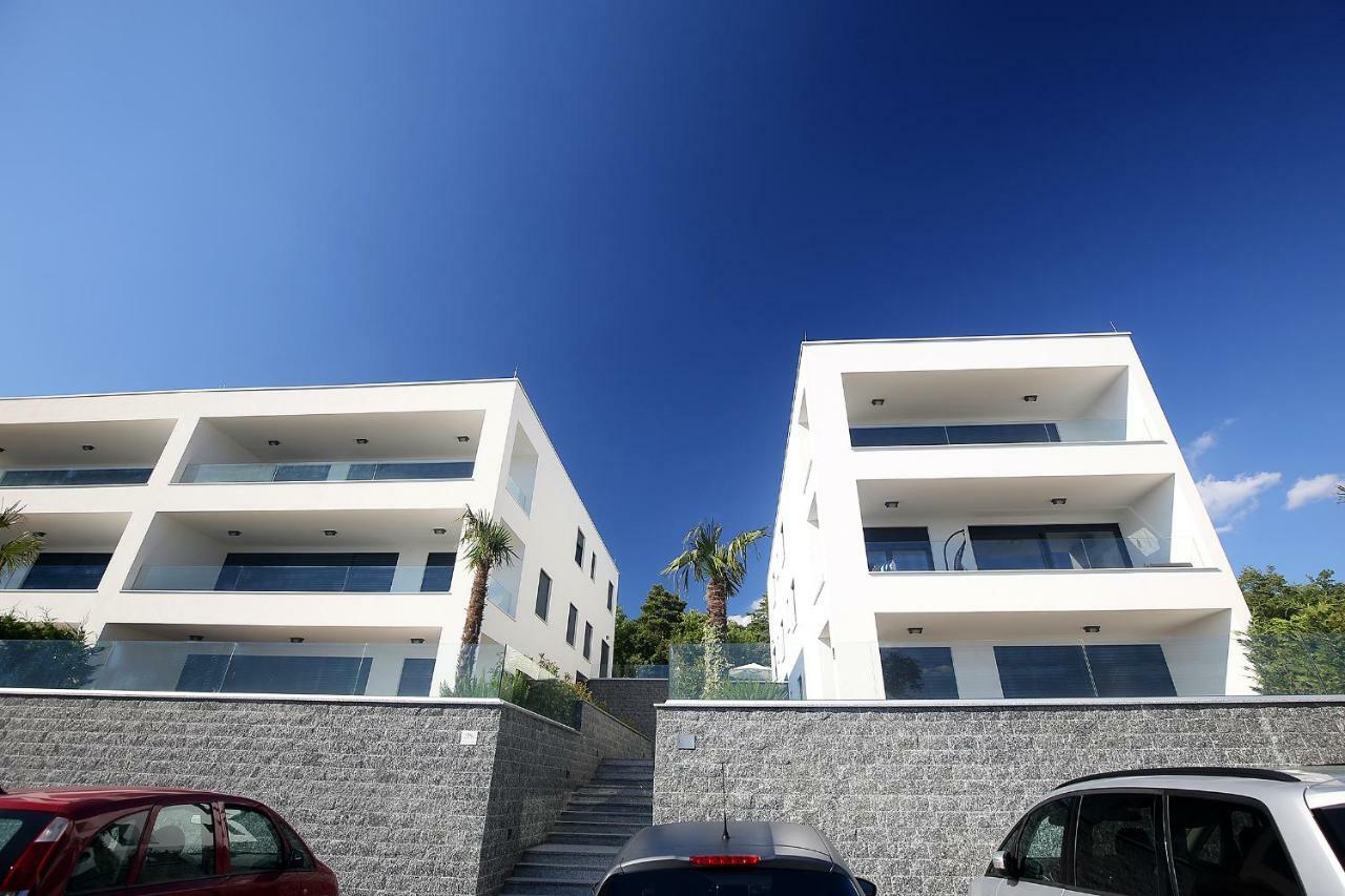 The View Luxury Apartment Dramalj Buitenkant foto